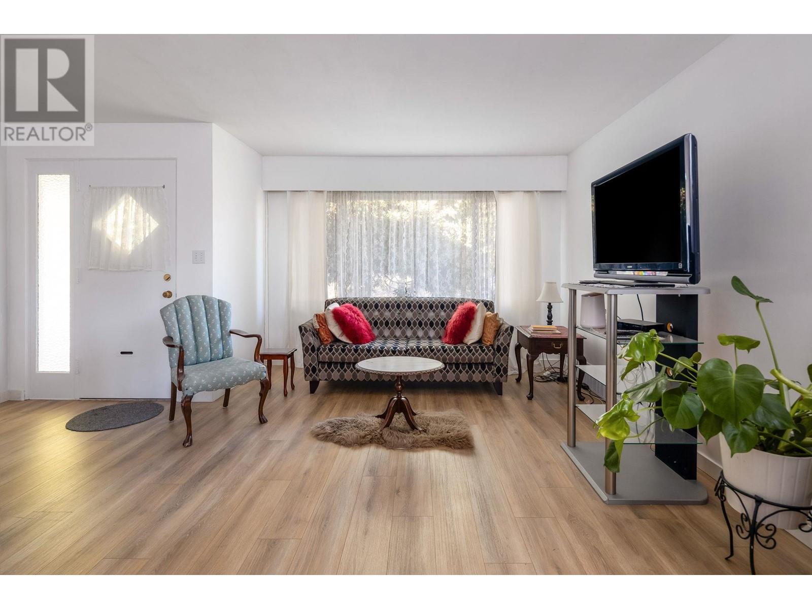 1004 SPRINGER AVENUE, burnaby, British Columbia