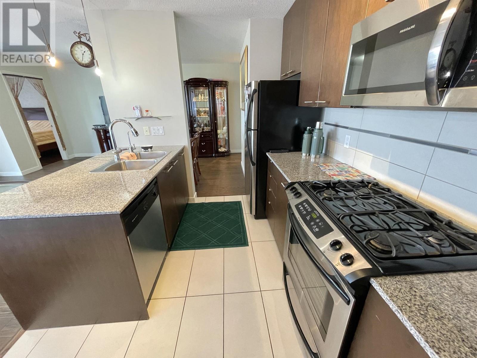 1101 5811 No. 3 Road, Richmond, British Columbia  V6X 4L7 - Photo 3 - R2816178