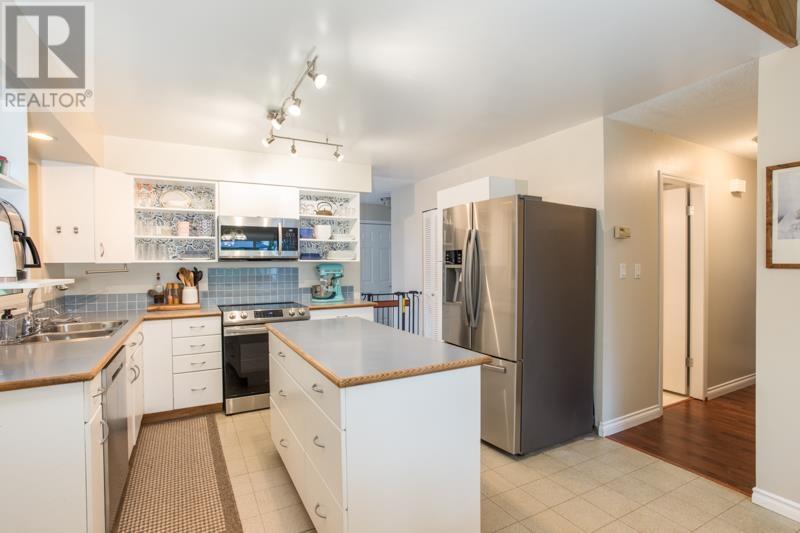 6074 45a Avenue, Delta, British Columbia  V4K 1M7 - Photo 8 - R2826980