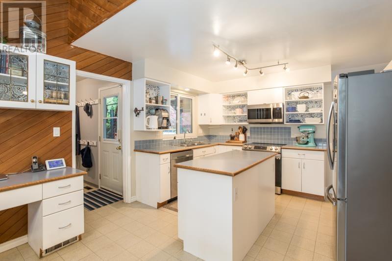 6074 45a Avenue, Delta, British Columbia  V4K 1M7 - Photo 9 - R2826980