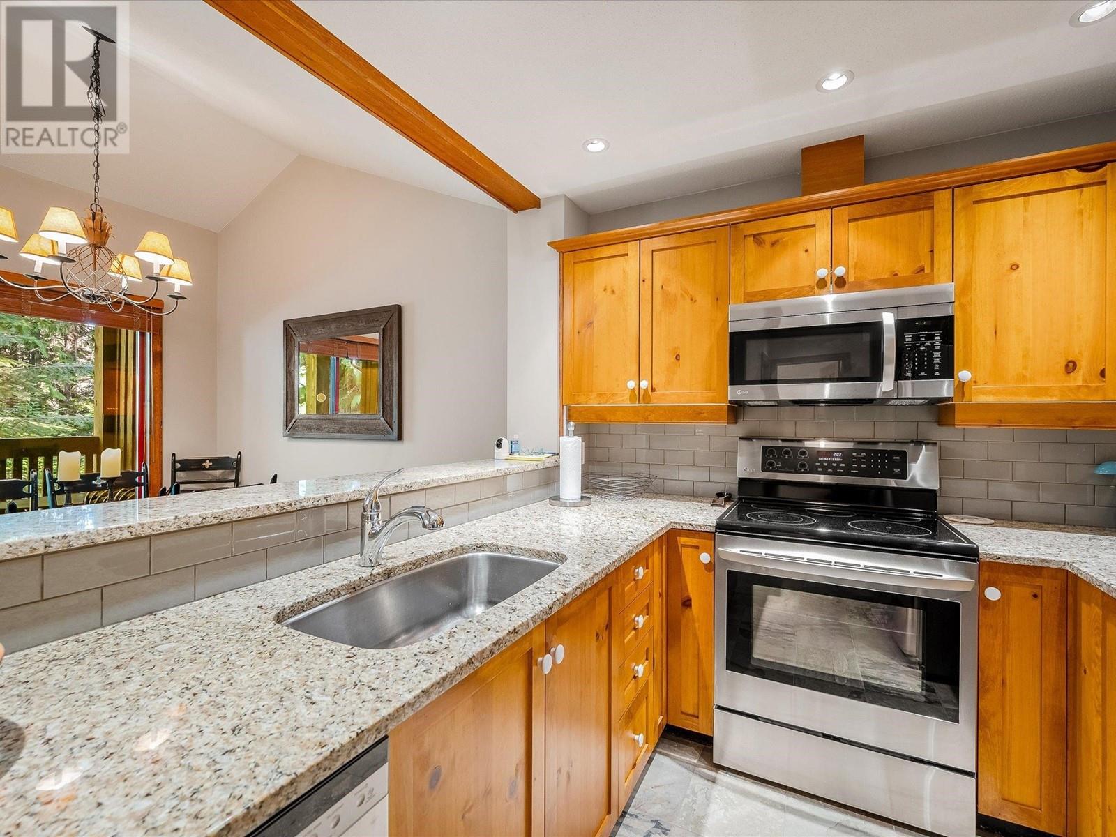 47 4652 Blackcomb Way, Whistler, British Columbia  V8E 0X2 - Photo 6 - R2829068