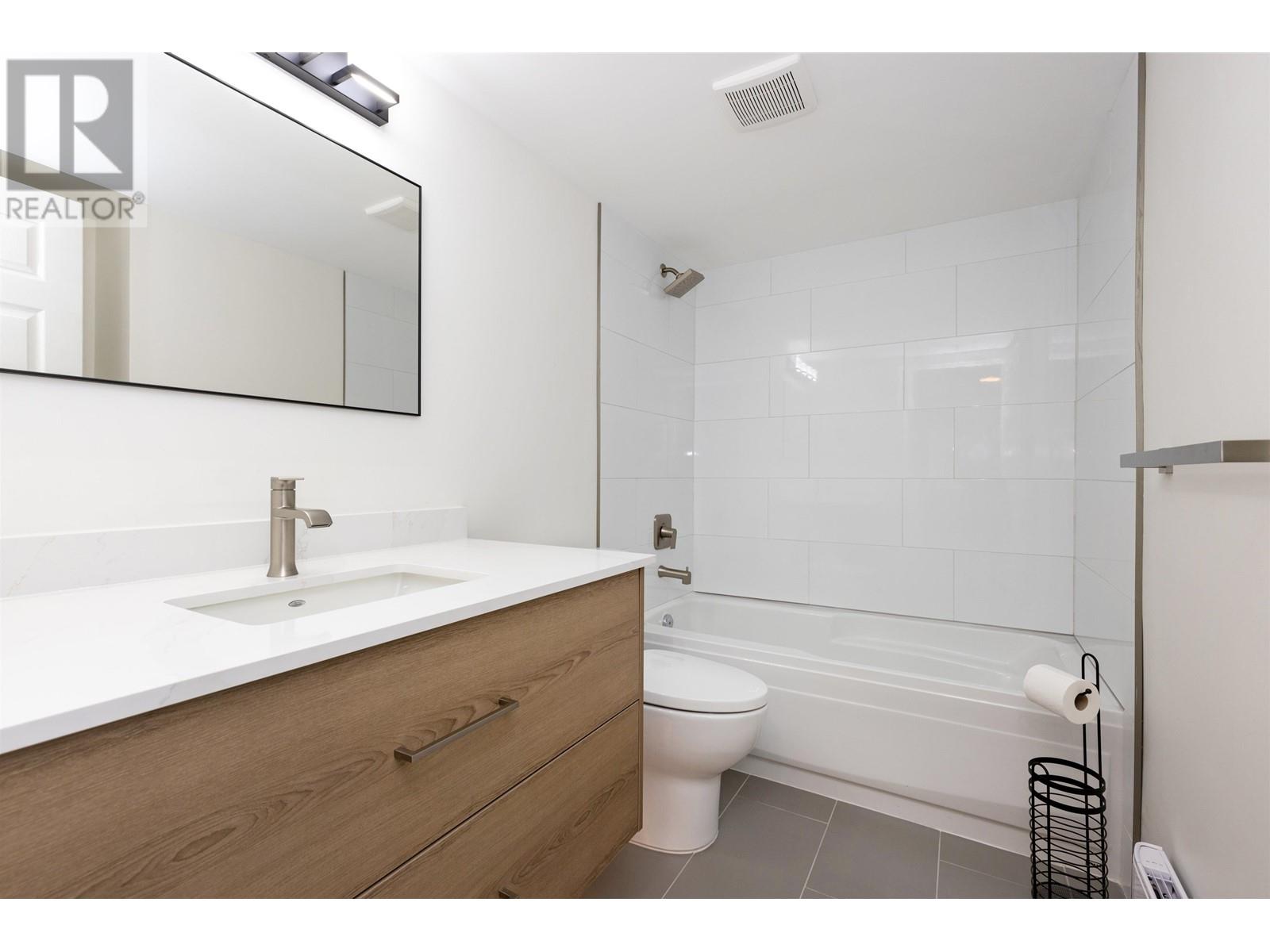 105 1190 Eastwood Street, Coquitlam, British Columbia  V3B 7S1 - Photo 13 - R2816033