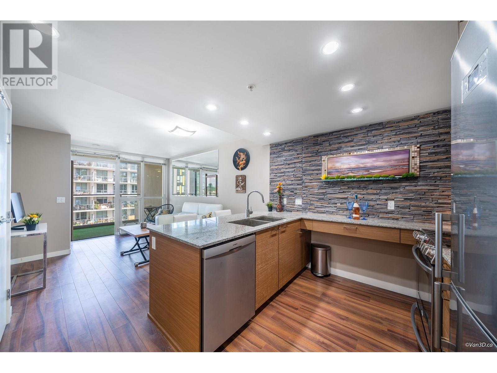 509 135 E 17th Street, North Vancouver, British Columbia  V7L 0C4 - Photo 6 - R2829309