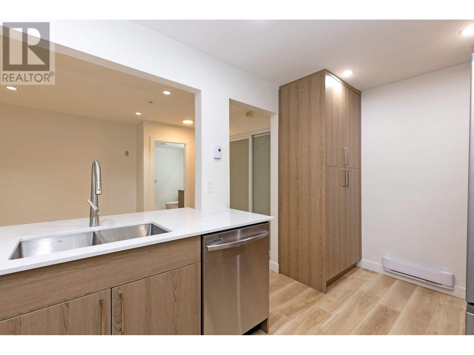 105 1190 Eastwood Street, Coquitlam, British Columbia  V3B 7S1 - Photo 10 - R2816033