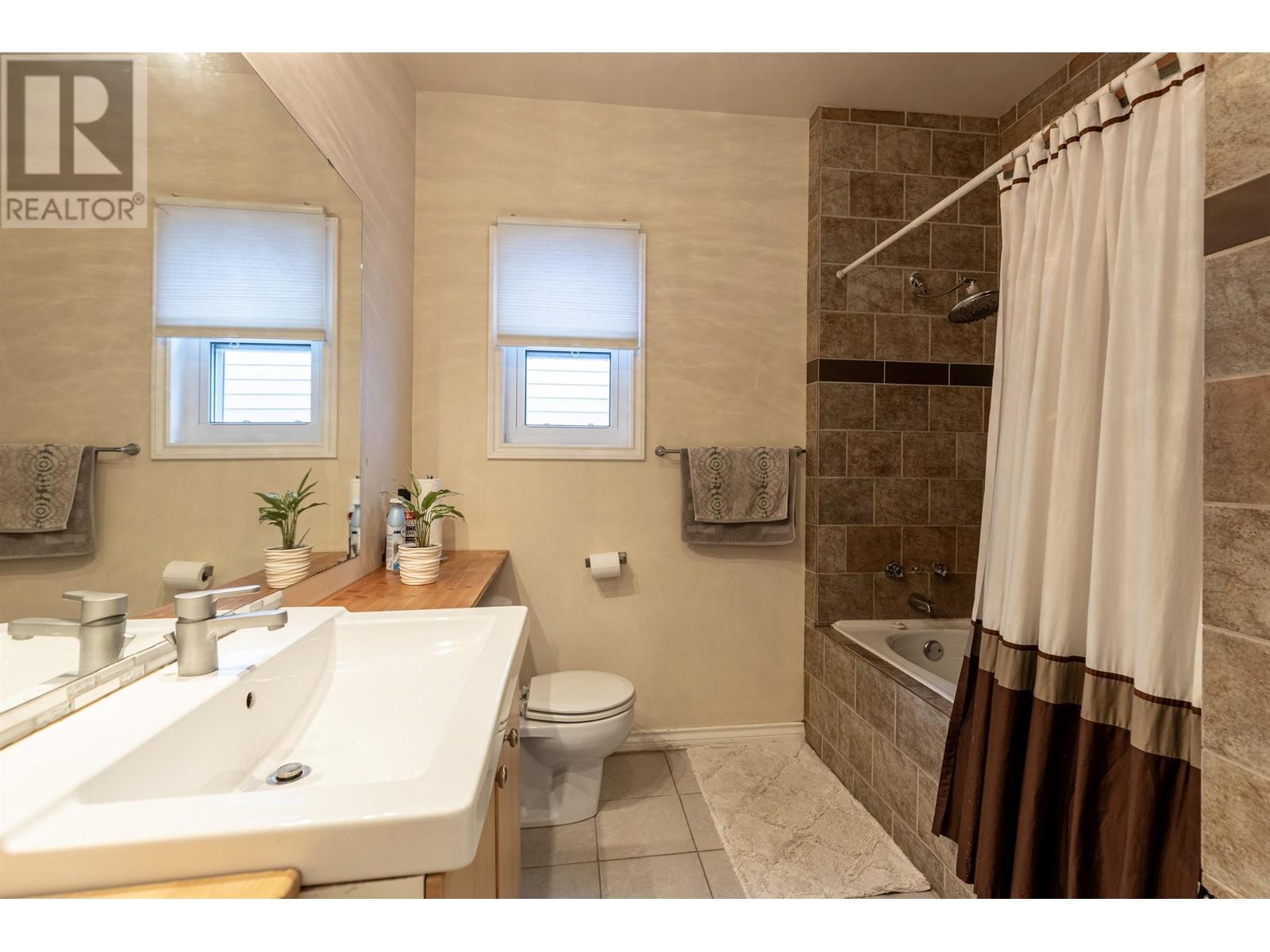 4368 Windsor Street, Vancouver, British Columbia  V5V 4P4 - Photo 16 - R2828756