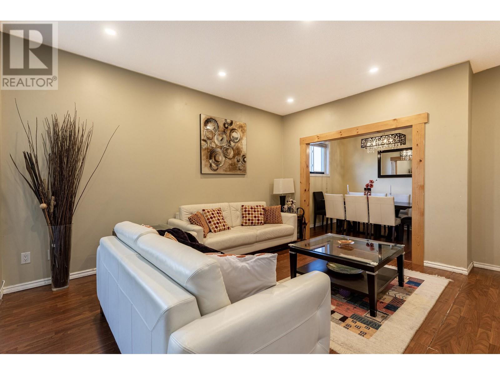 4368 Windsor Street, Vancouver, British Columbia  V5V 4P4 - Photo 3 - R2828756