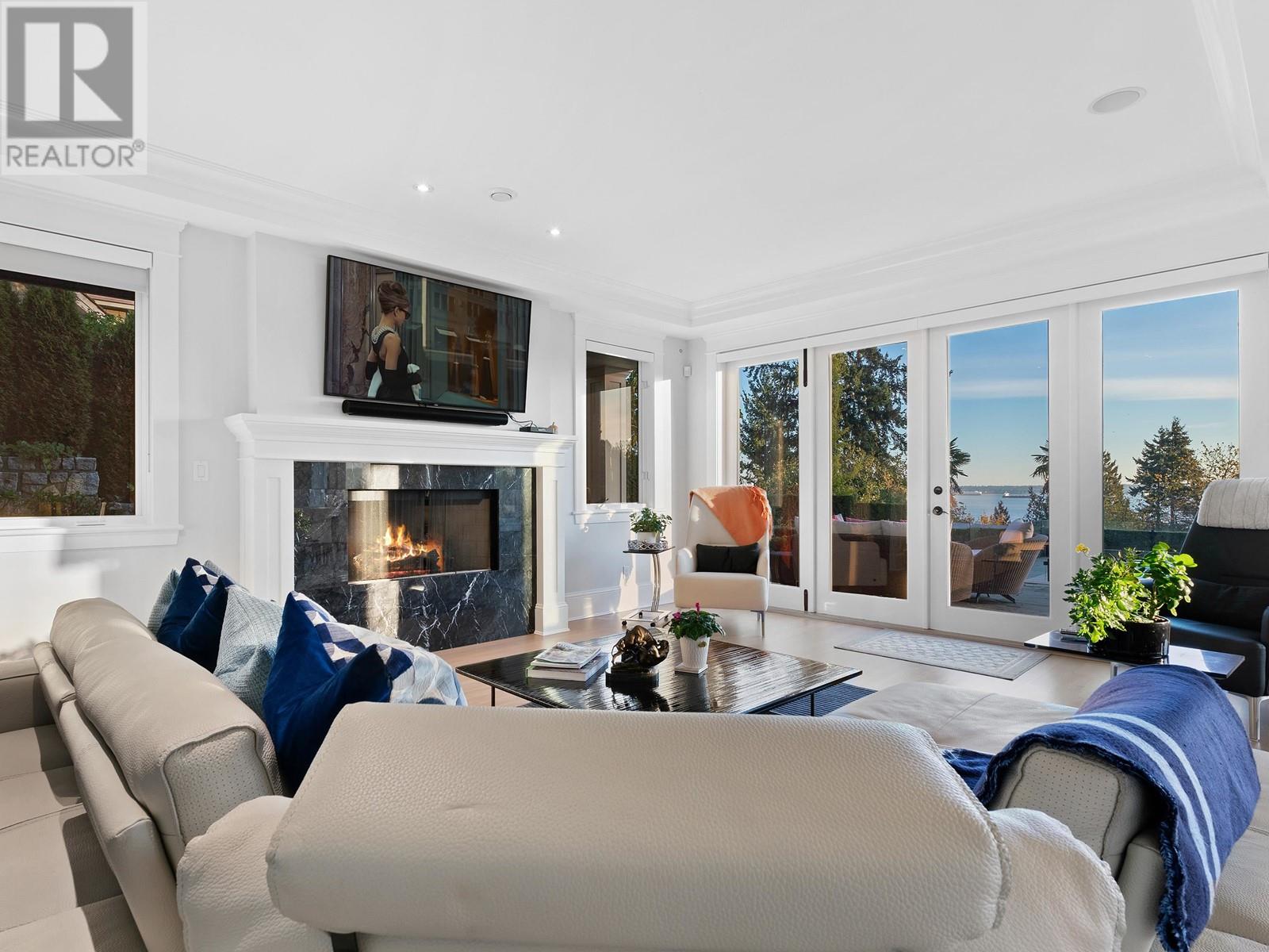 3470 Mathers Avenue, West Vancouver, British Columbia  V7V 2K7 - Photo 8 - R2829121