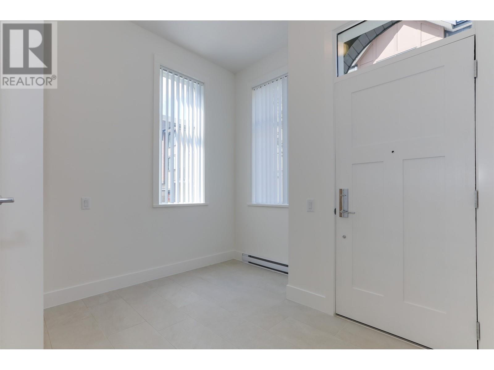 158 1331 Olmsted Street, Coquitlam, British Columbia  V3E 0J4 - Photo 2 - R2823651