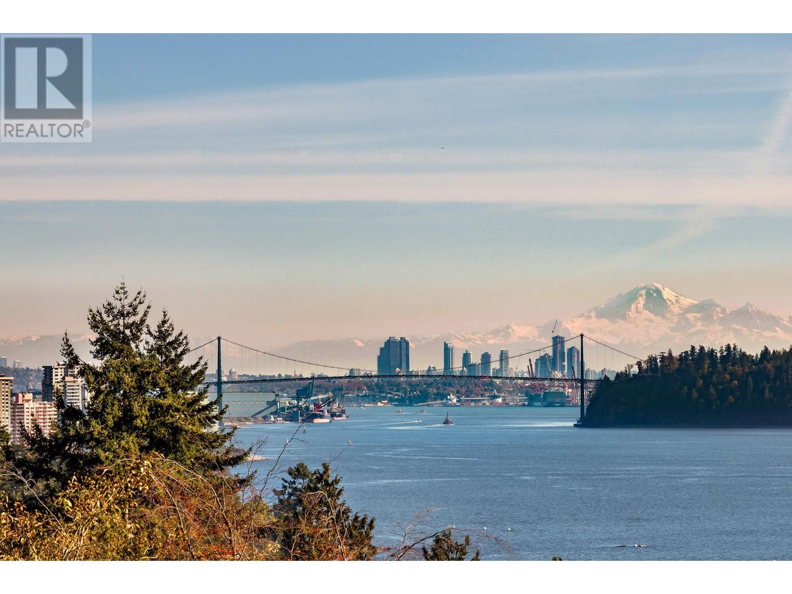 449 Hillcrest Street, West Vancouver, British Columbia  V7V 2L8 - Photo 3 - R2800952