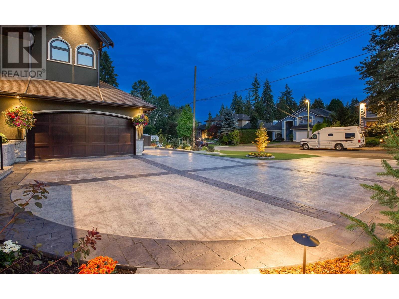 1213 Cottonwood Avenue, Coquitlam, British Columbia  V3J 2T4 - Photo 4 - R2818794