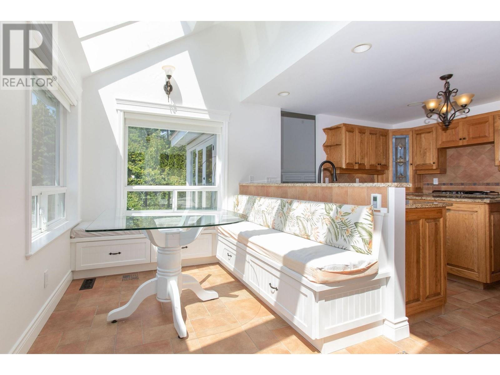 40530 Thunderbird Ridge, Squamish, British Columbia  V0N 1T0 - Photo 2 - R2793747