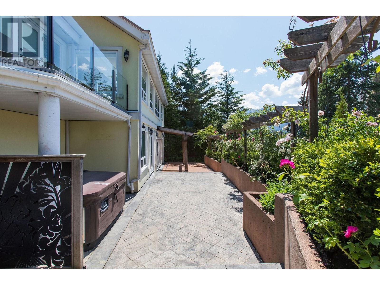 40530 Thunderbird Ridge, Squamish, British Columbia  V0N 1T0 - Photo 36 - R2793747