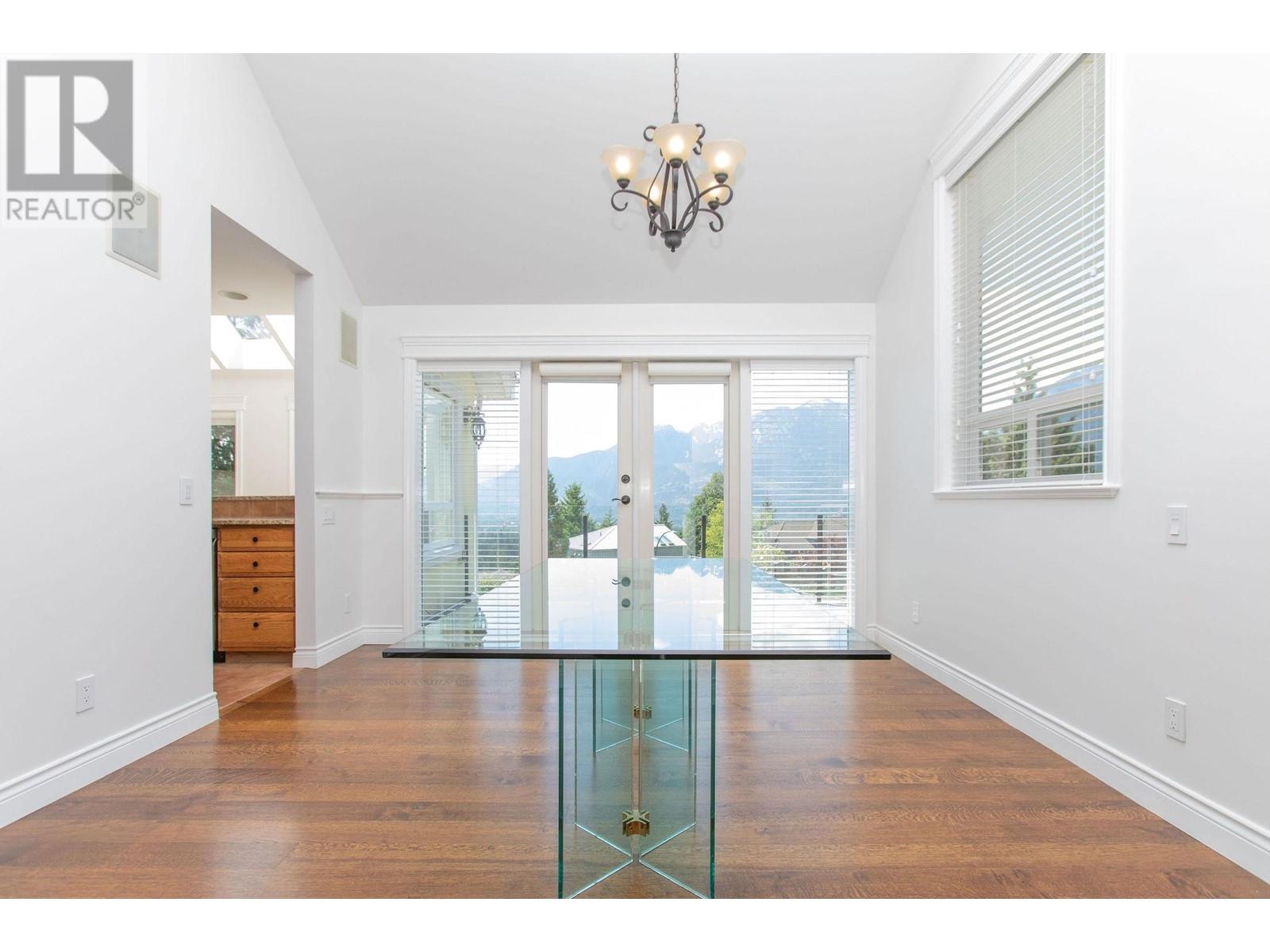 40530 Thunderbird Ridge, Squamish, British Columbia  V0N 1T0 - Photo 5 - R2793747