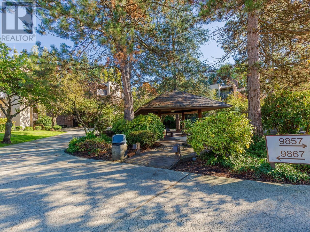 511 9857 Manchester Drive, Burnaby, British Columbia  V3N 4P5 - Photo 2 - R2829382