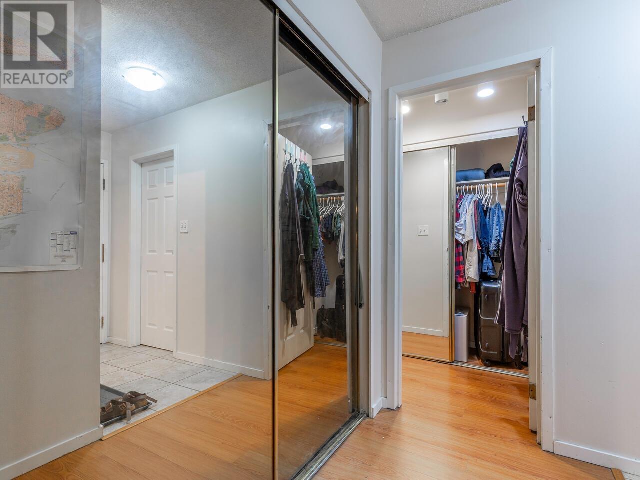 511 9857 Manchester Drive, Burnaby, British Columbia  V3N 4P5 - Photo 4 - R2829382