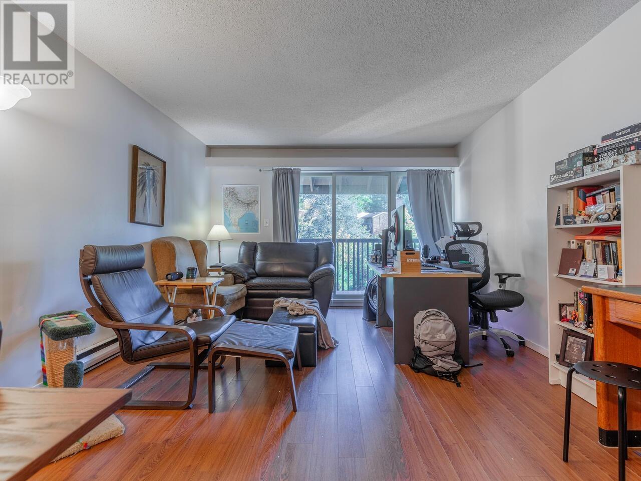 511 9857 Manchester Drive, Burnaby, British Columbia  V3N 4P5 - Photo 5 - R2829382