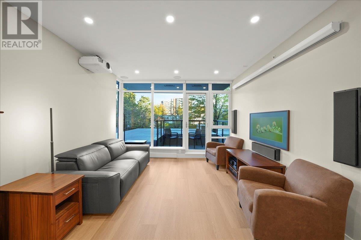 203 1468 W 14th Avenue, Vancouver, British Columbia  V6H 0A2 - Photo 2 - R2829408