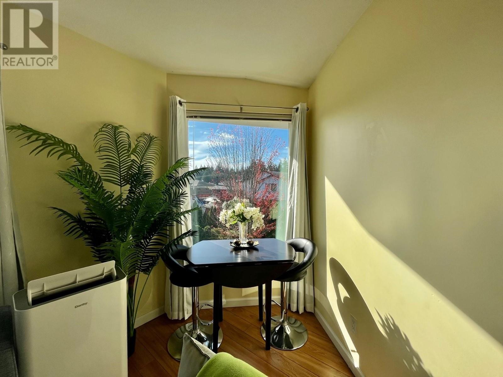 301 624 Shaw Road, Gibsons, British Columbia  V0N 1V8 - Photo 8 - R2829423
