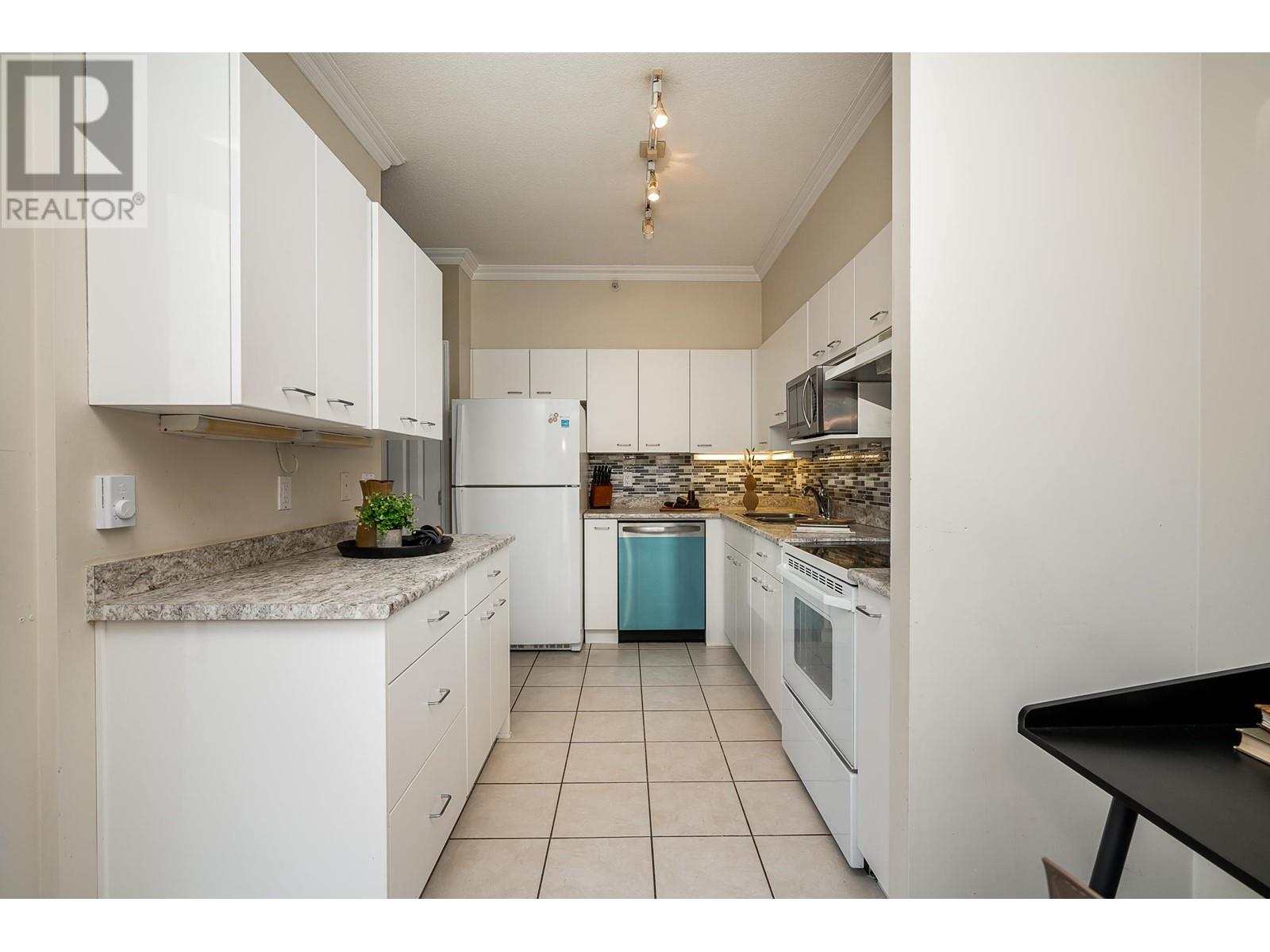 101 1148 Heffley Crescent, Coquitlam, British Columbia  V3B 8A6 - Photo 12 - R2829440