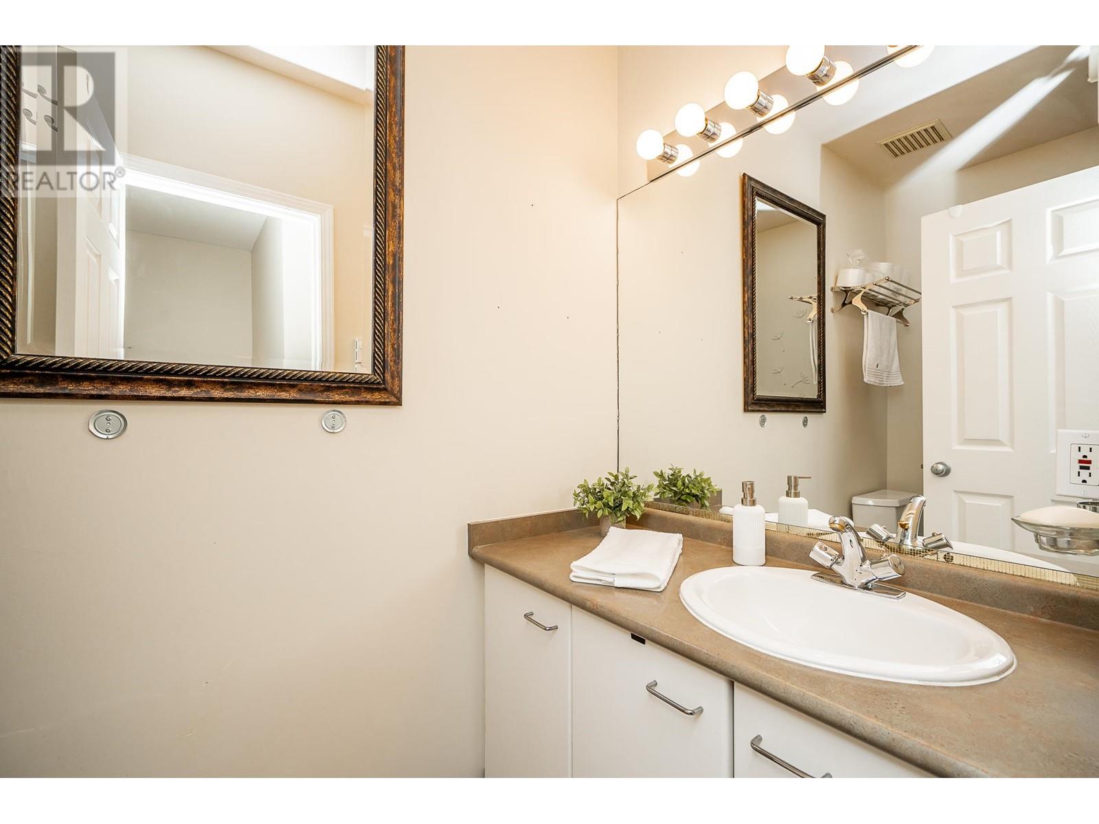 101 1148 Heffley Crescent, Coquitlam, British Columbia  V3B 8A6 - Photo 31 - R2829440