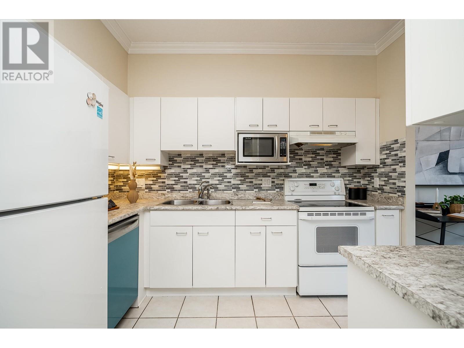 101 1148 Heffley Crescent, Coquitlam, British Columbia  V3B 8A6 - Photo 7 - R2829440