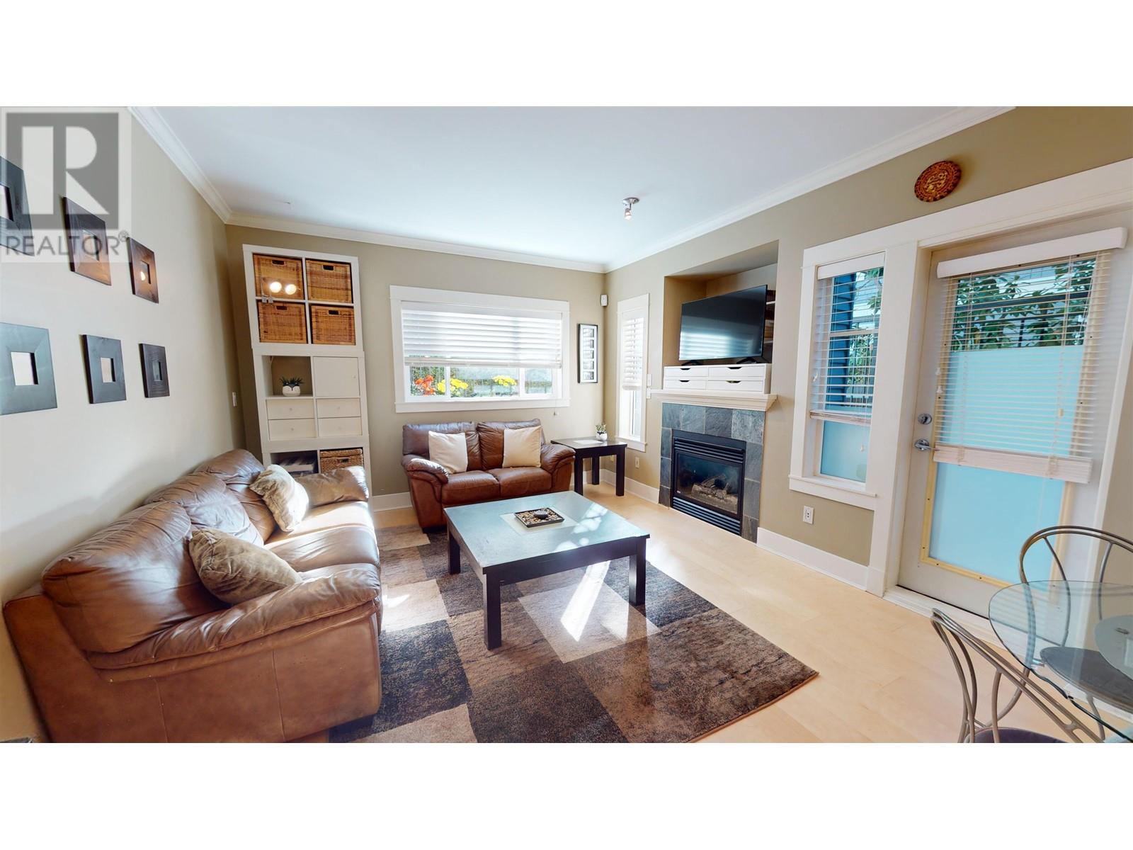 158 W 14th Avenue, Vancouver, British Columbia  V5Y 1W9 - Photo 2 - R2829451