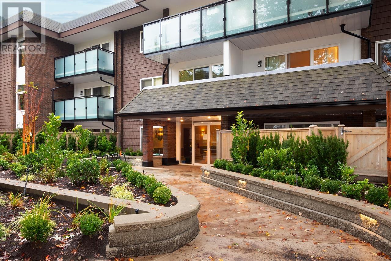212 2250 Oxford Street, Vancouver, British Columbia  V5L 1G1 - Photo 3 - R2829486
