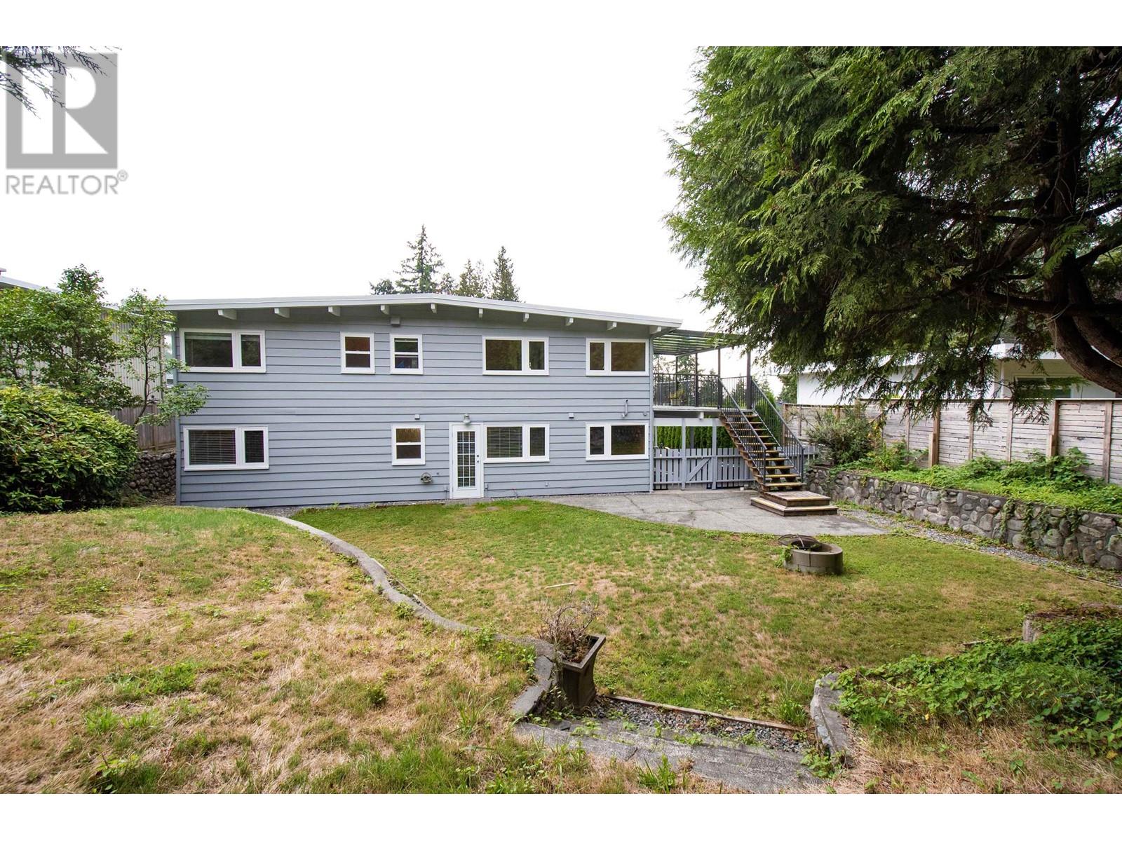 472 Crestwood Avenue, North Vancouver, British Columbia  V7N 3C3 - Photo 31 - R2828135