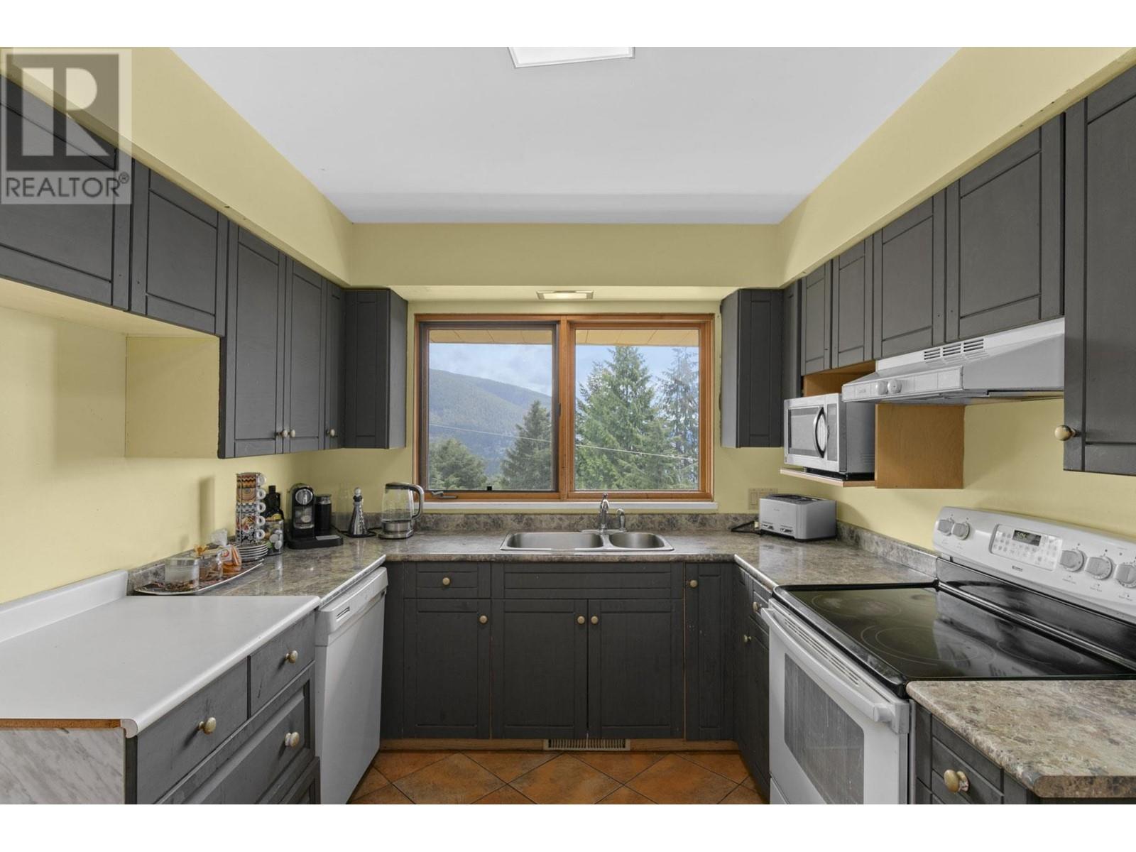 556 Ballantree Road, West Vancouver, British Columbia  V7S 1W3 - Photo 17 - R2829464