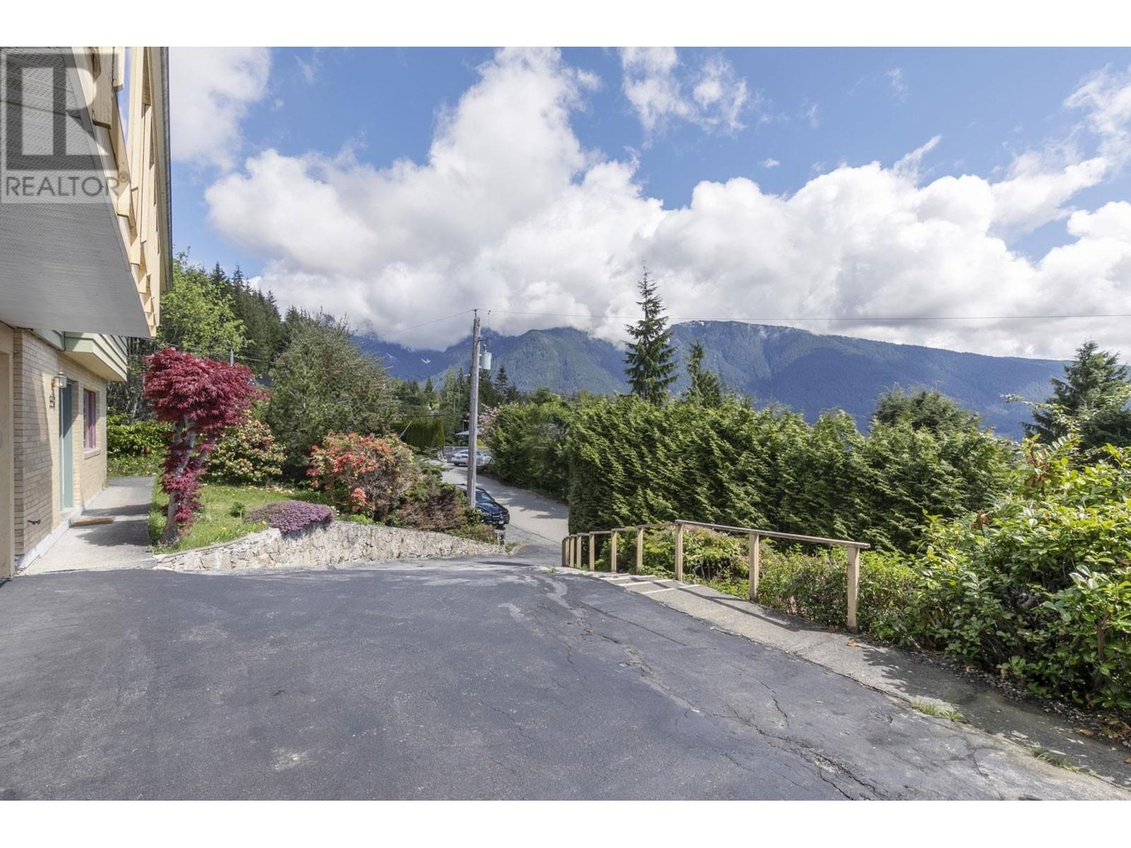 556 Ballantree Road, West Vancouver, British Columbia  V7S 1W3 - Photo 8 - R2829464