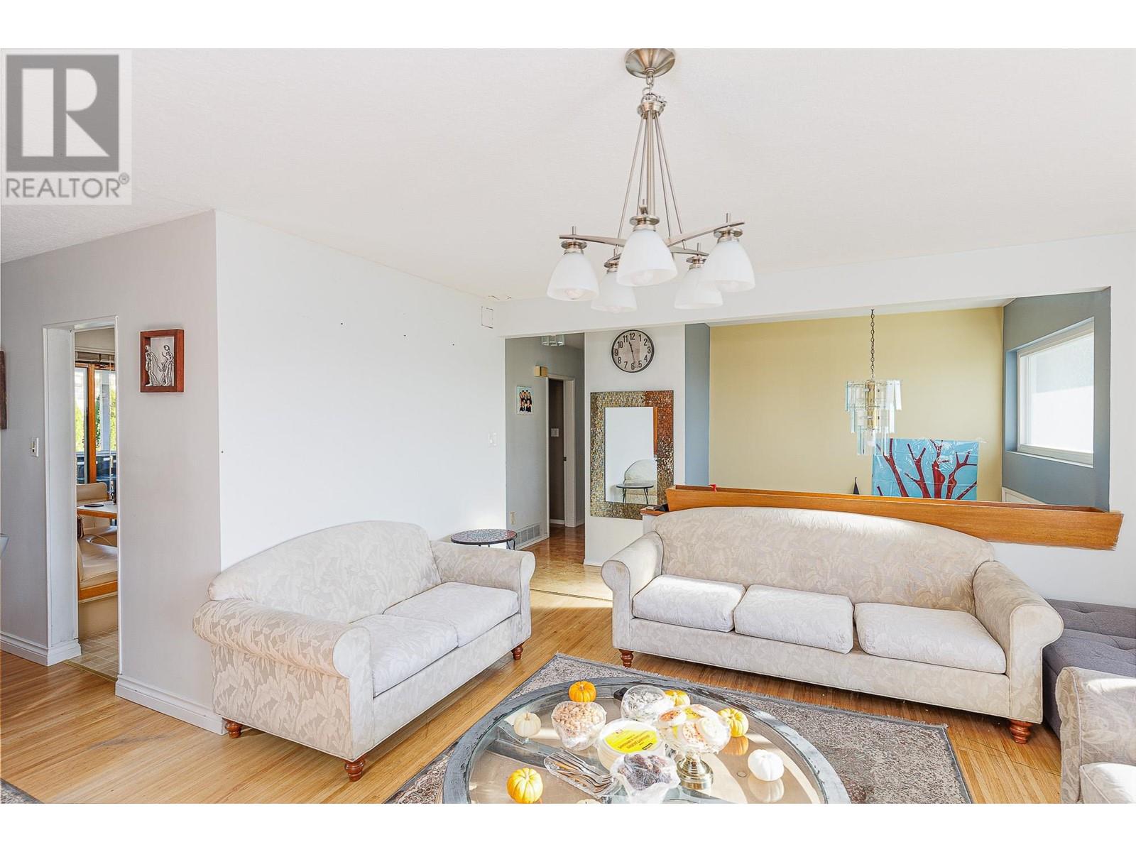 1149 Dansey Avenue, Coquitlam, British Columbia  V3K 3H5 - Photo 17 - R2829166