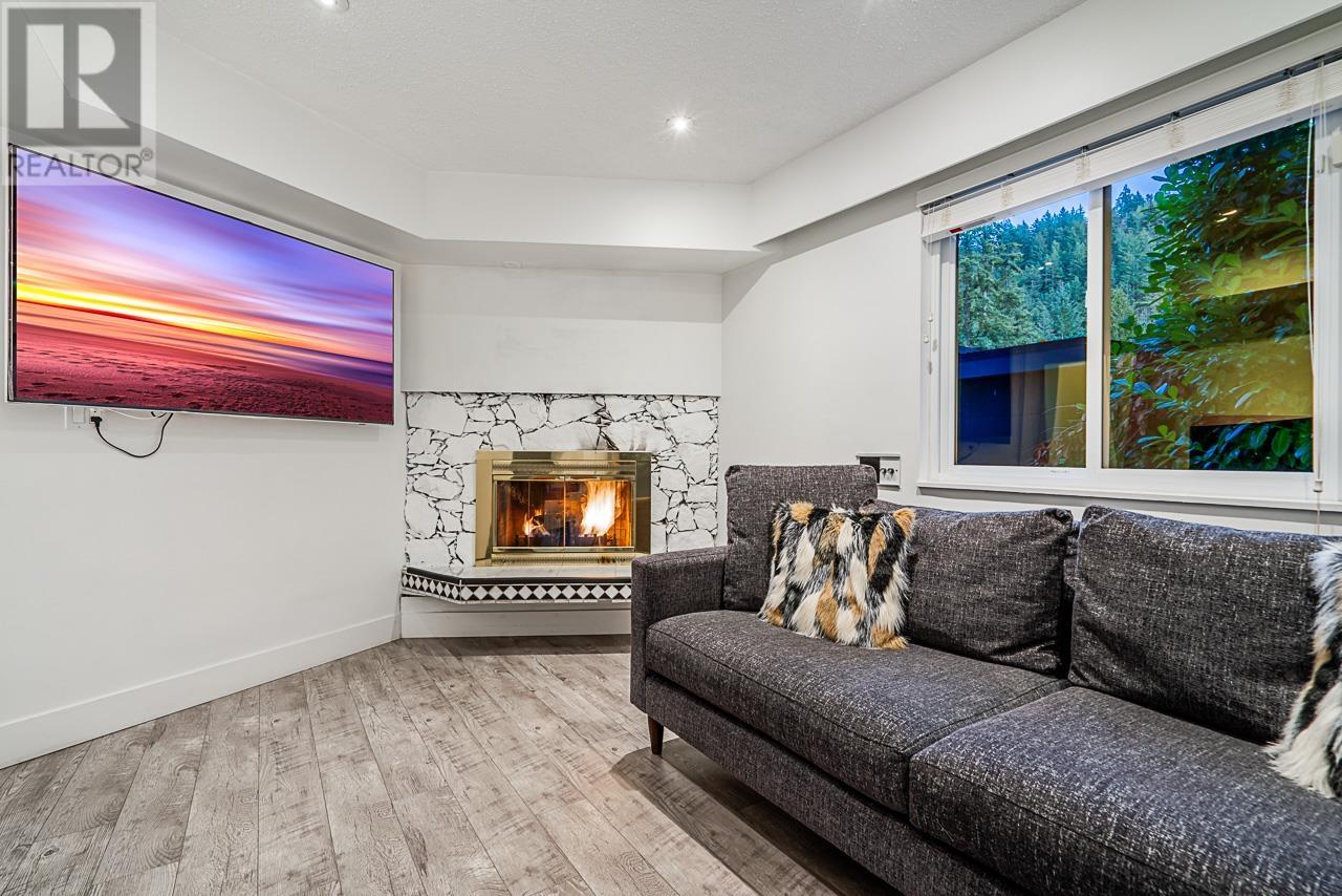 6446 Marine Drive, West Vancouver, British Columbia  V7W 2S6 - Photo 6 - R2828085