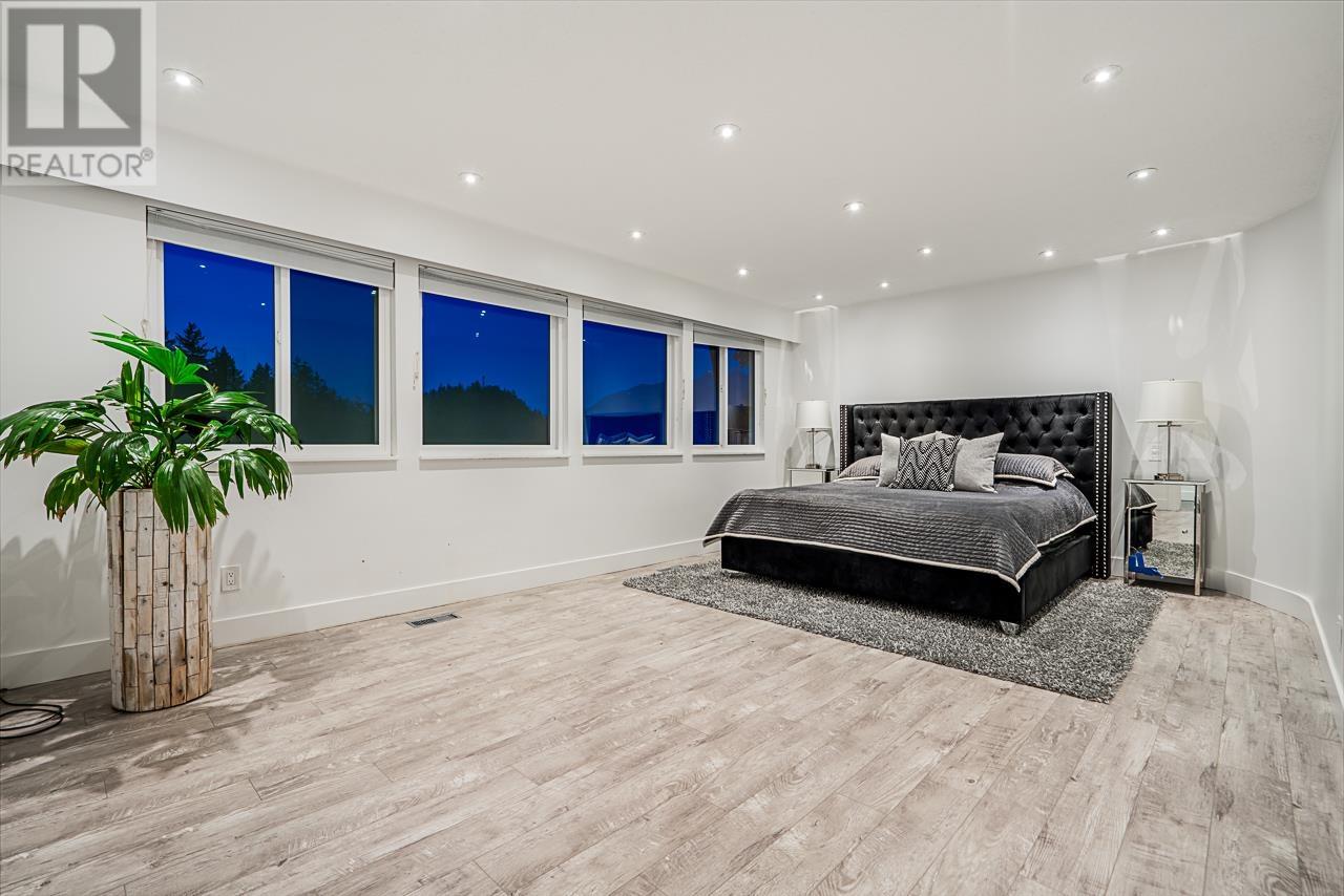 6446 Marine Drive, West Vancouver, British Columbia  V7W 2S6 - Photo 14 - R2828085
