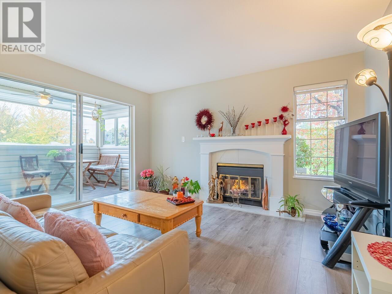 103 11578 225 Street, Maple Ridge, British Columbia  V2X 9W7 - Photo 4 - R2829392