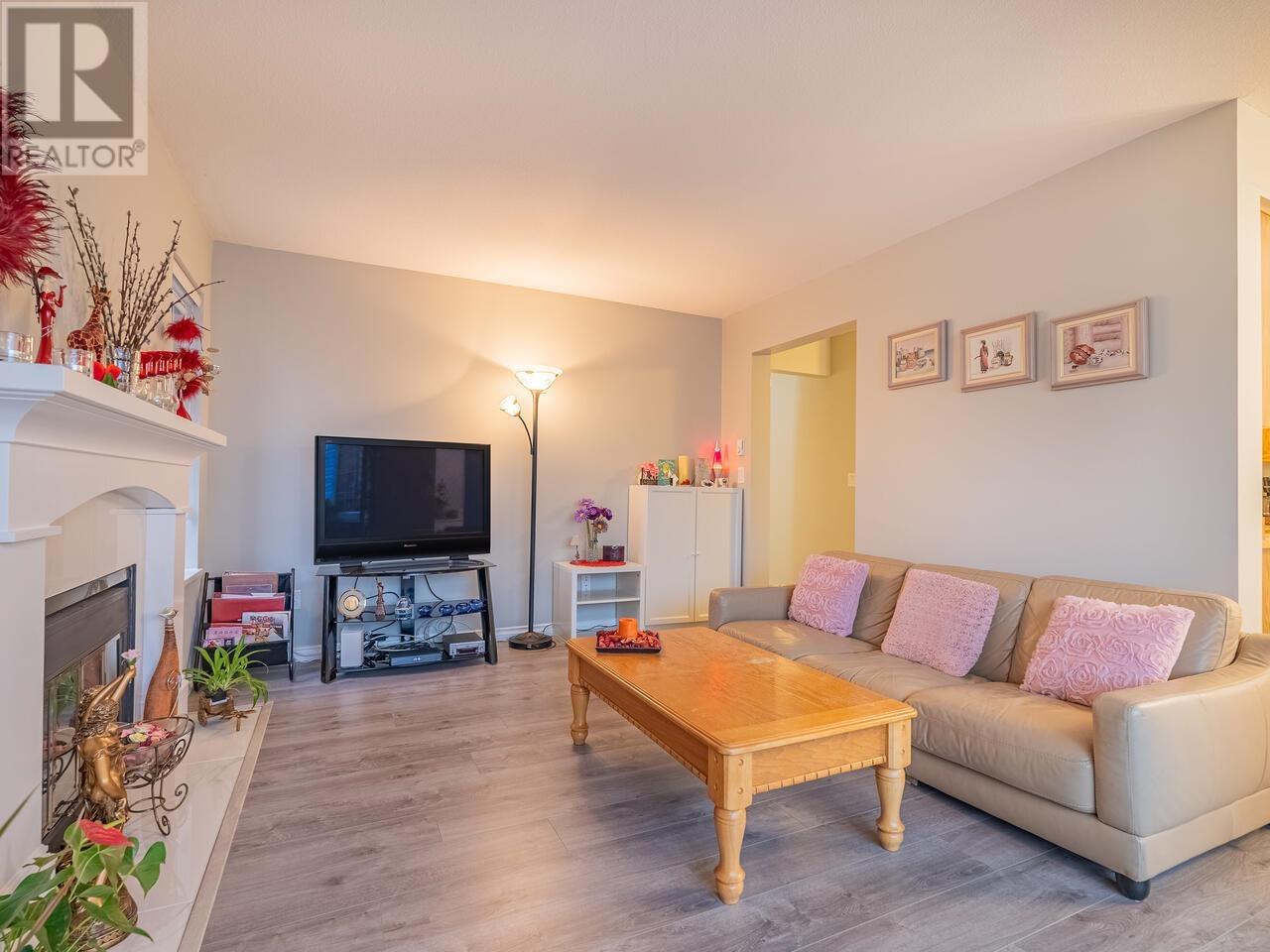 103 11578 225 Street, Maple Ridge, British Columbia  V2X 9W7 - Photo 3 - R2829392