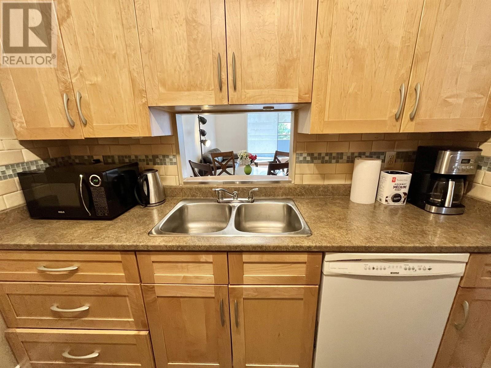 402 4690 Hazel Street, Burnaby, British Columbia  V5H 1S5 - Photo 4 - R2829478