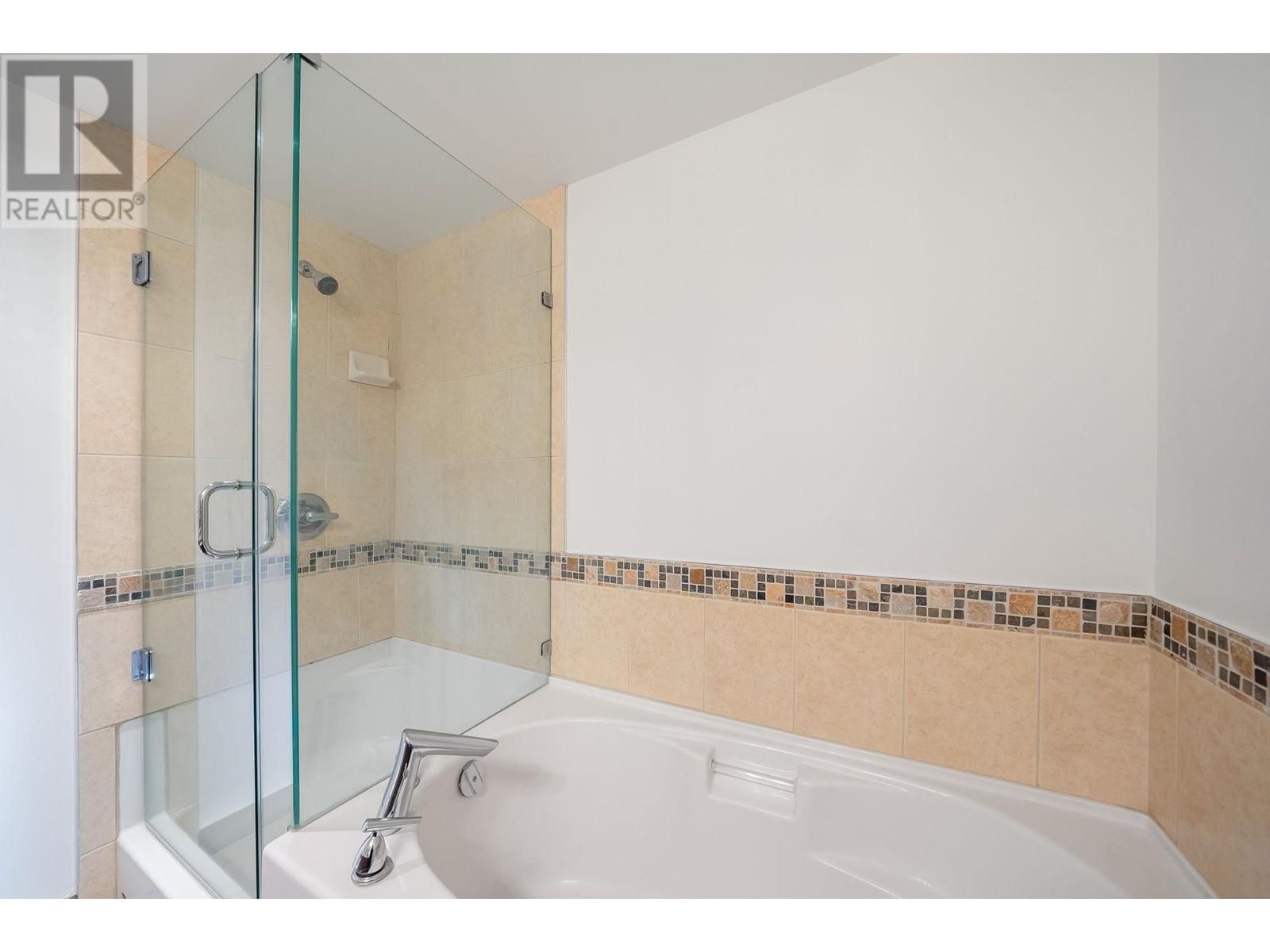 1701 898 Carnarvon Street, New Westminster, British Columbia  V3M 0C3 - Photo 15 - R2829427
