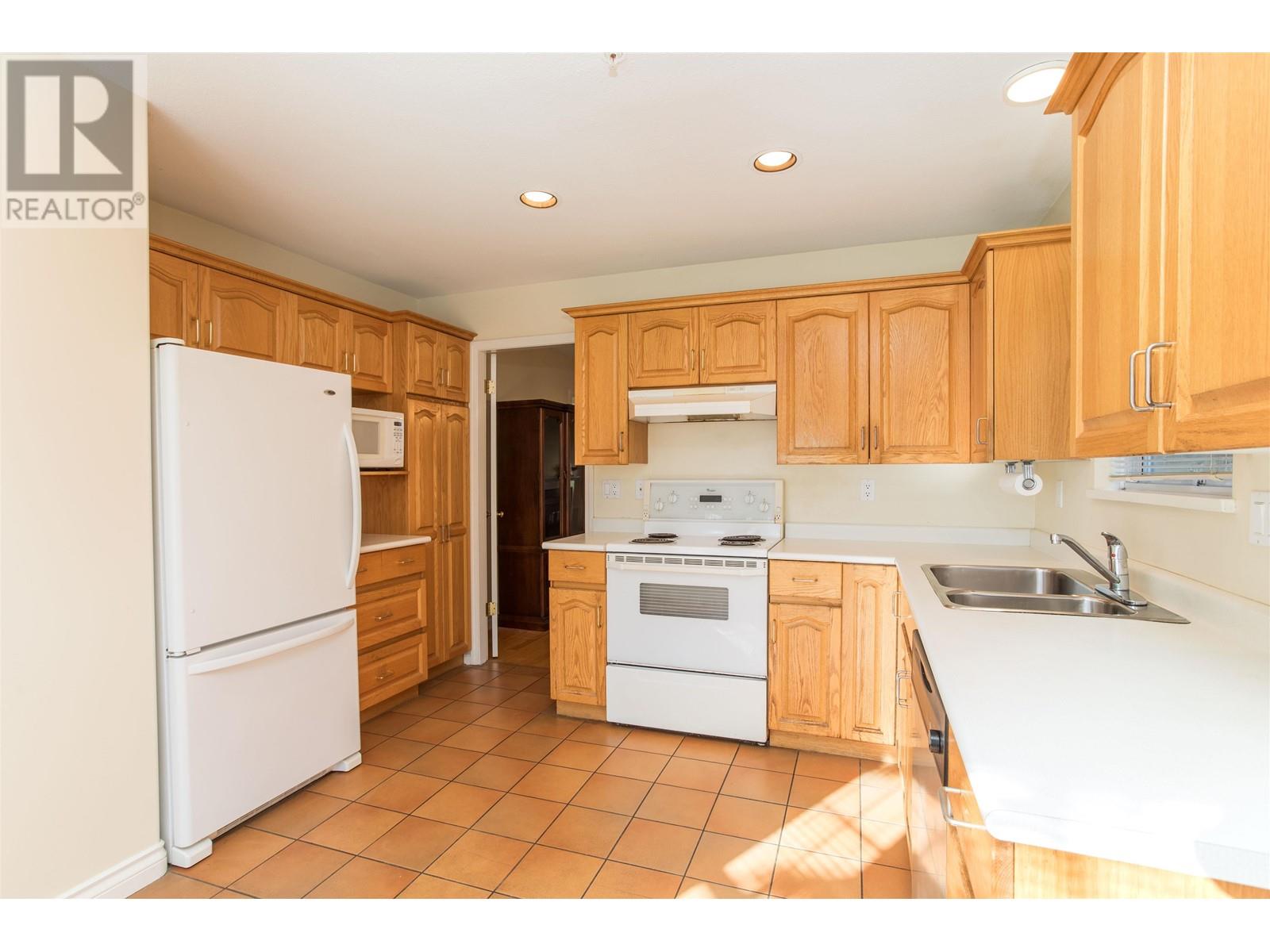 3596 W 23rd Avenue, Vancouver, British Columbia  V6S 1K5 - Photo 9 - R2827956