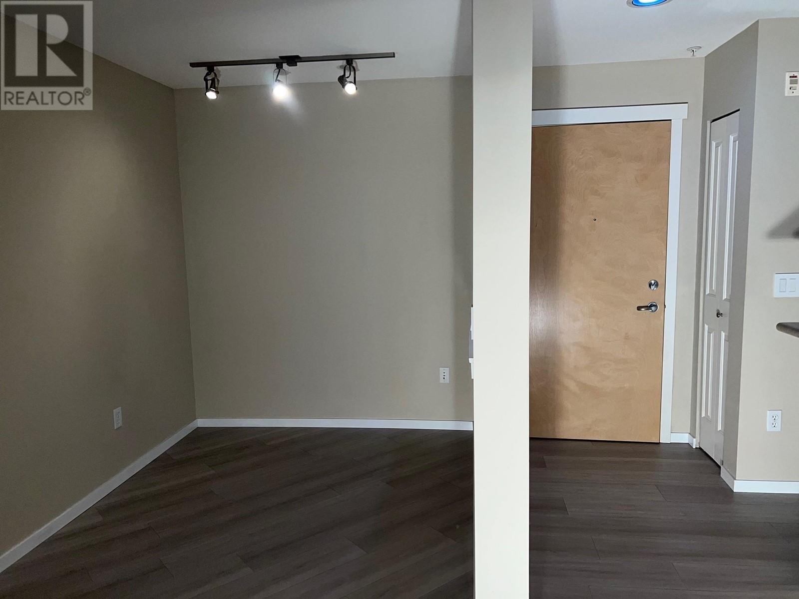 203 500 Klahanie Drive, Port Moody, British Columbia  V3H 5L1 - Photo 14 - R2828631