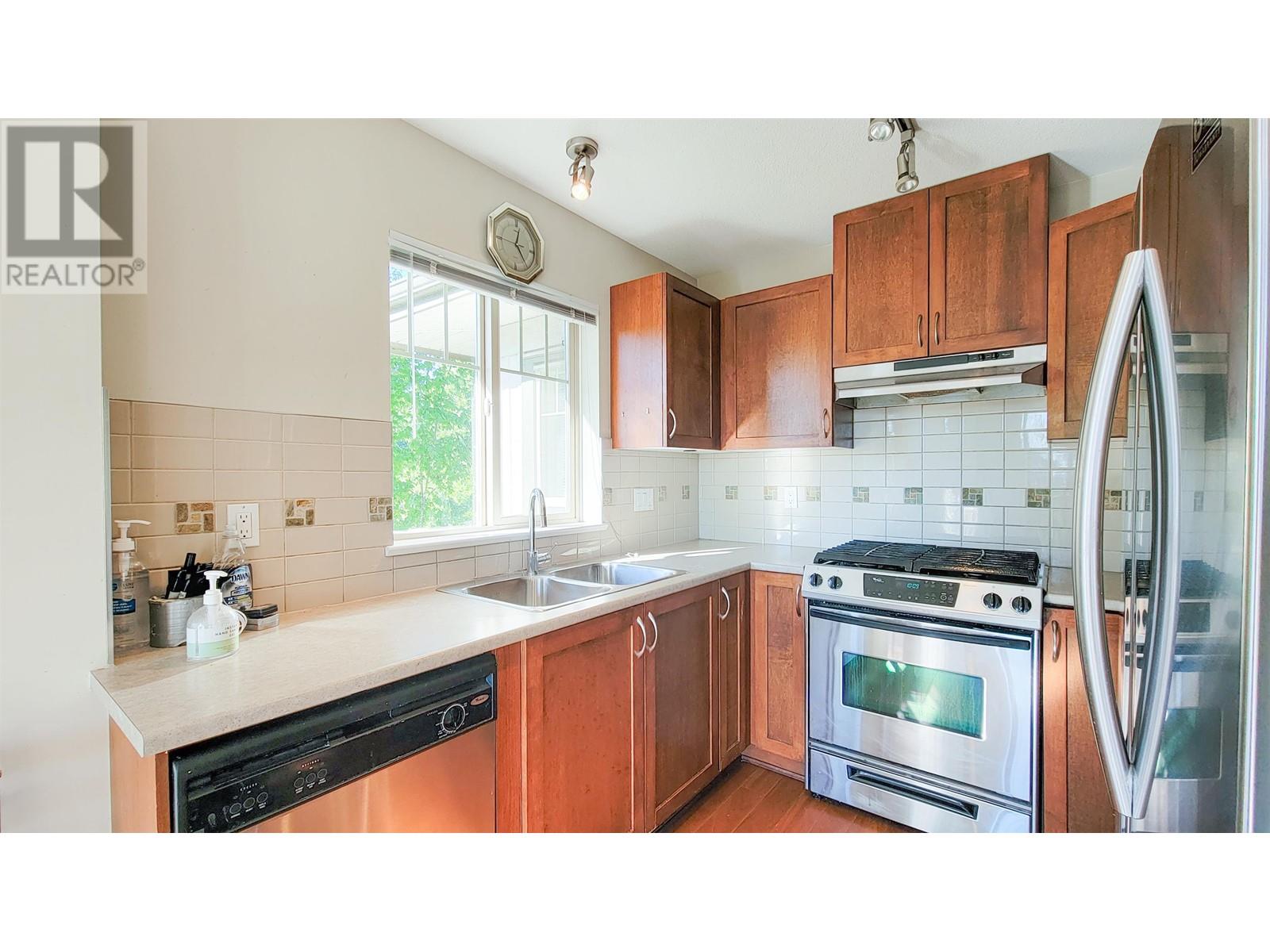 403 2951 Silver Springs Boulevard, Coquitlam, British Columbia  V3E 3S4 - Photo 3 - R2829237