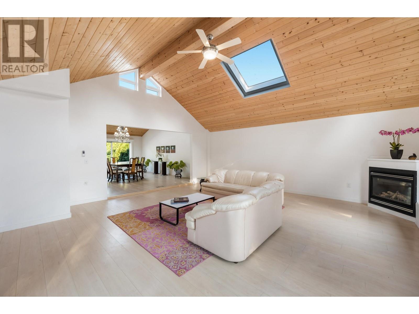 23418 Tamarack Lane, Maple Ridge, British Columbia  V2W 1A8 - Photo 10 - R2817774