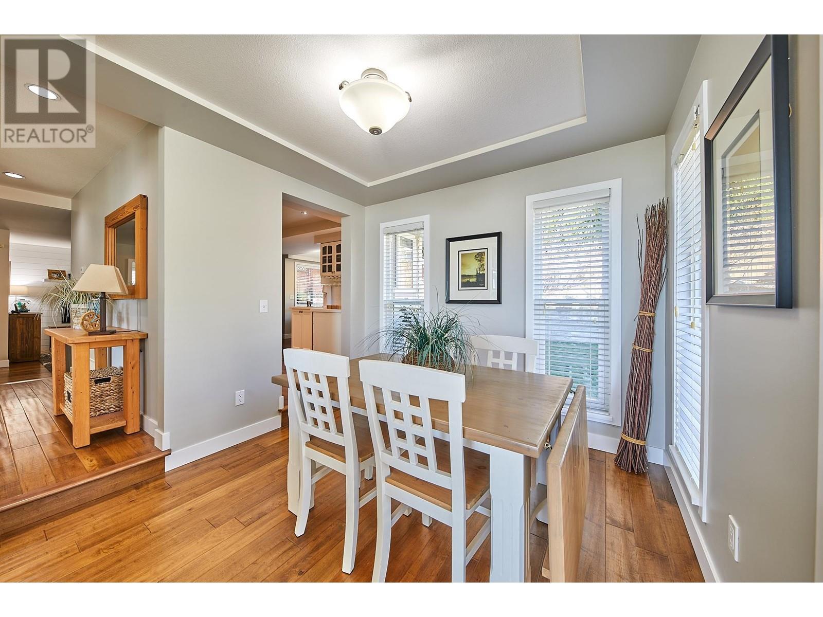 2661 Delahaye Drive, Coquitlam, British Columbia  V3B 7E7 - Photo 5 - R2829394