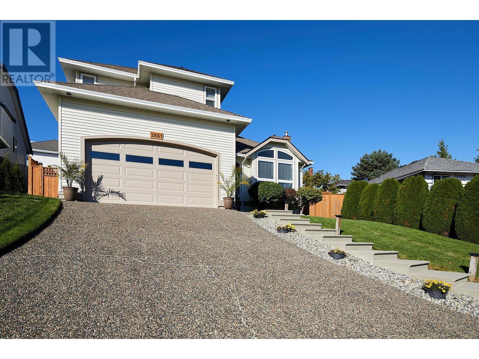 2661 Delahaye Drive, Coquitlam, British Columbia  V3B 7E7 - Photo 2 - R2829394