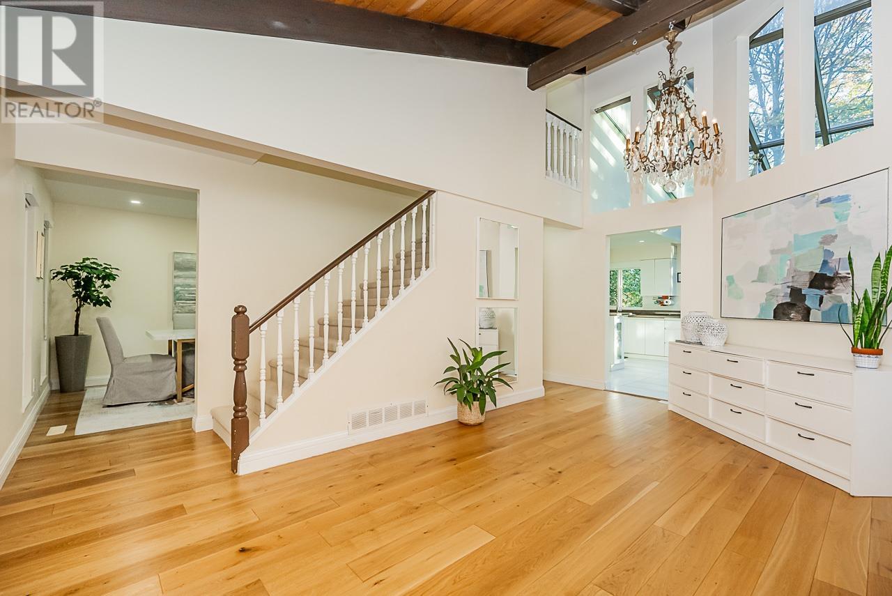4251 Golf Drive, North Vancouver, British Columbia  V7G 2A2 - Photo 8 - R2829270