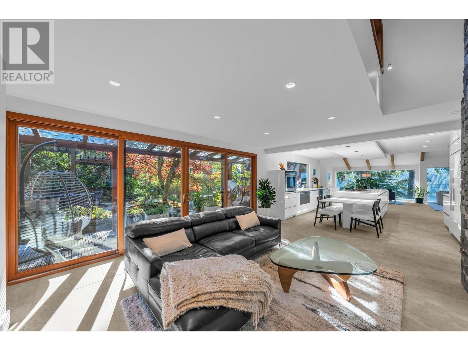 3451 Senkler Road, Belcarra, British Columbia  V3H 4S3 - Photo 12 - R2828808