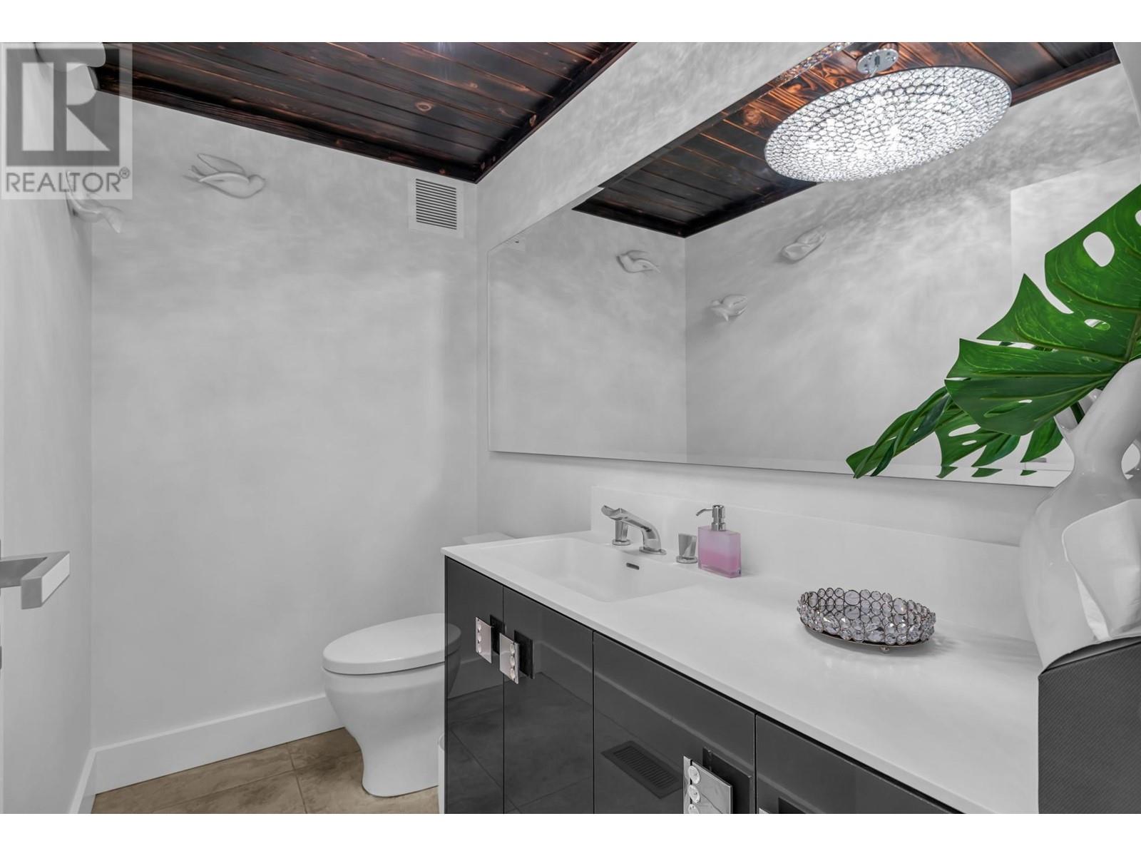 3451 Senkler Road, Belcarra, British Columbia  V3H 4S3 - Photo 15 - R2828808