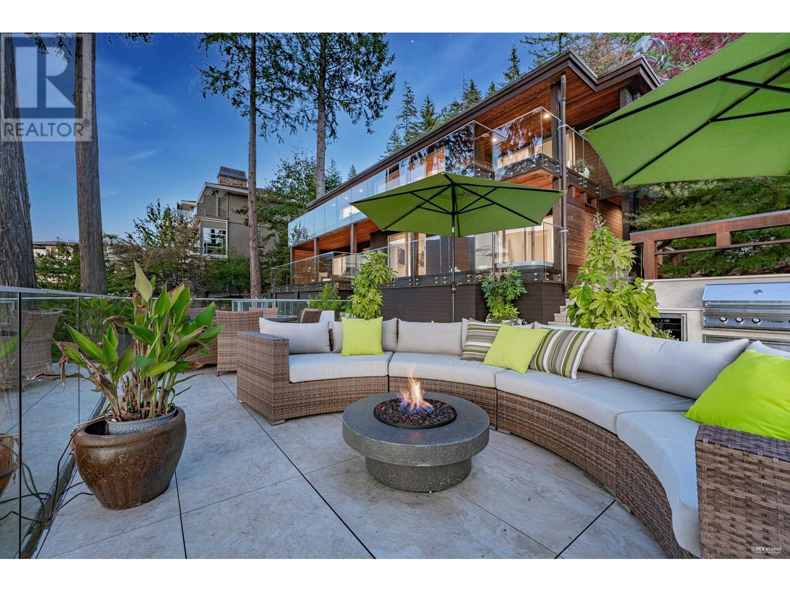 3451 Senkler Road, Belcarra, British Columbia  V3H 4S3 - Photo 3 - R2828808