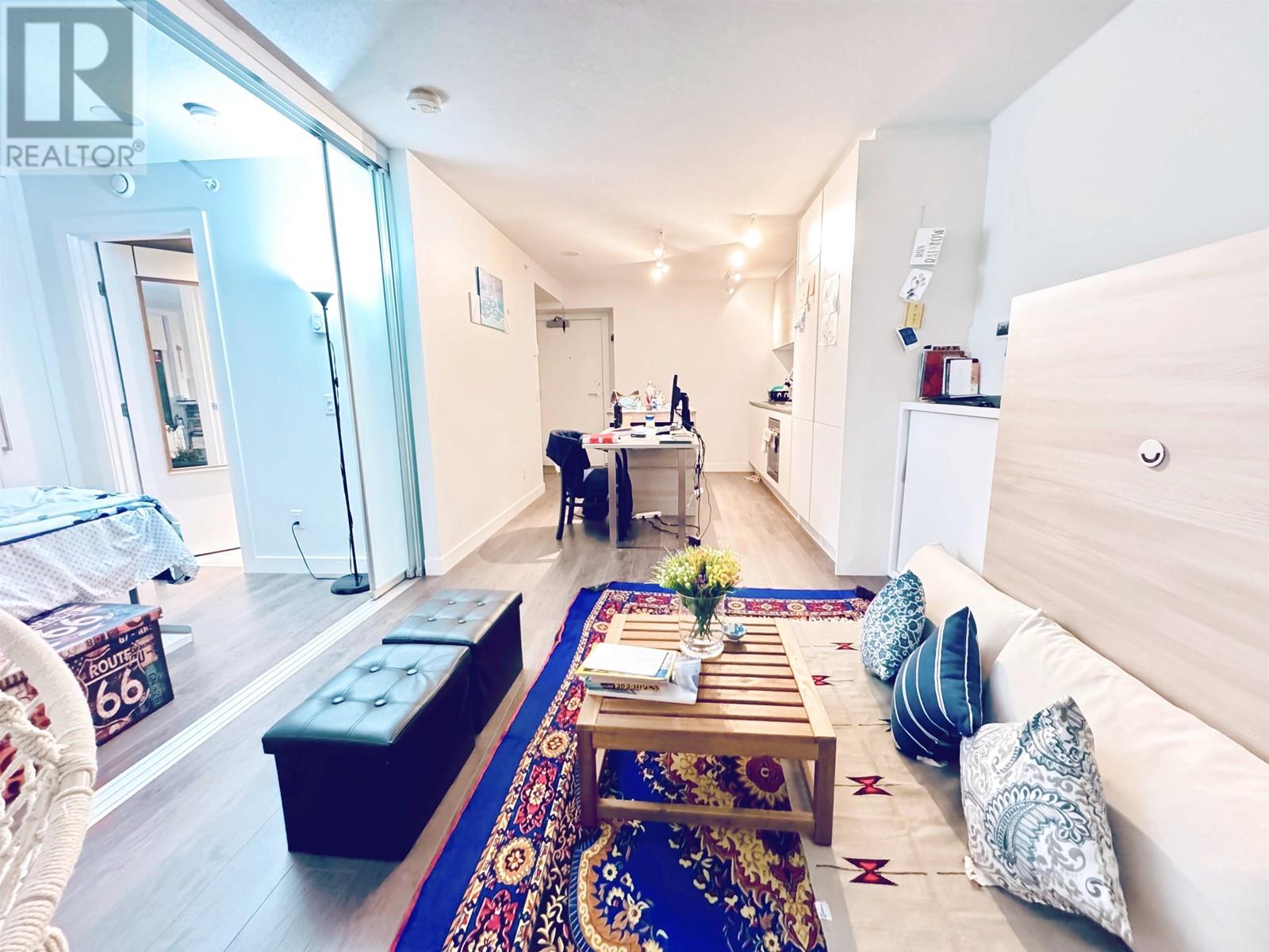 1007 988 QUAYSIDE DRIVE, new westminster, British Columbia