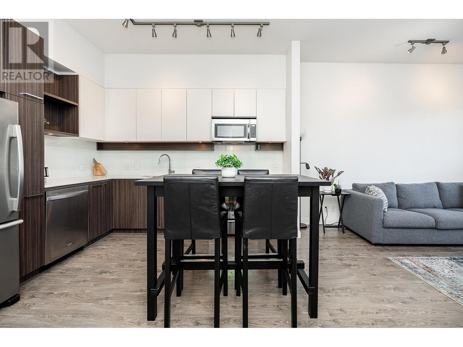 413 545 FOSTER AVENUE, coquitlam, British Columbia