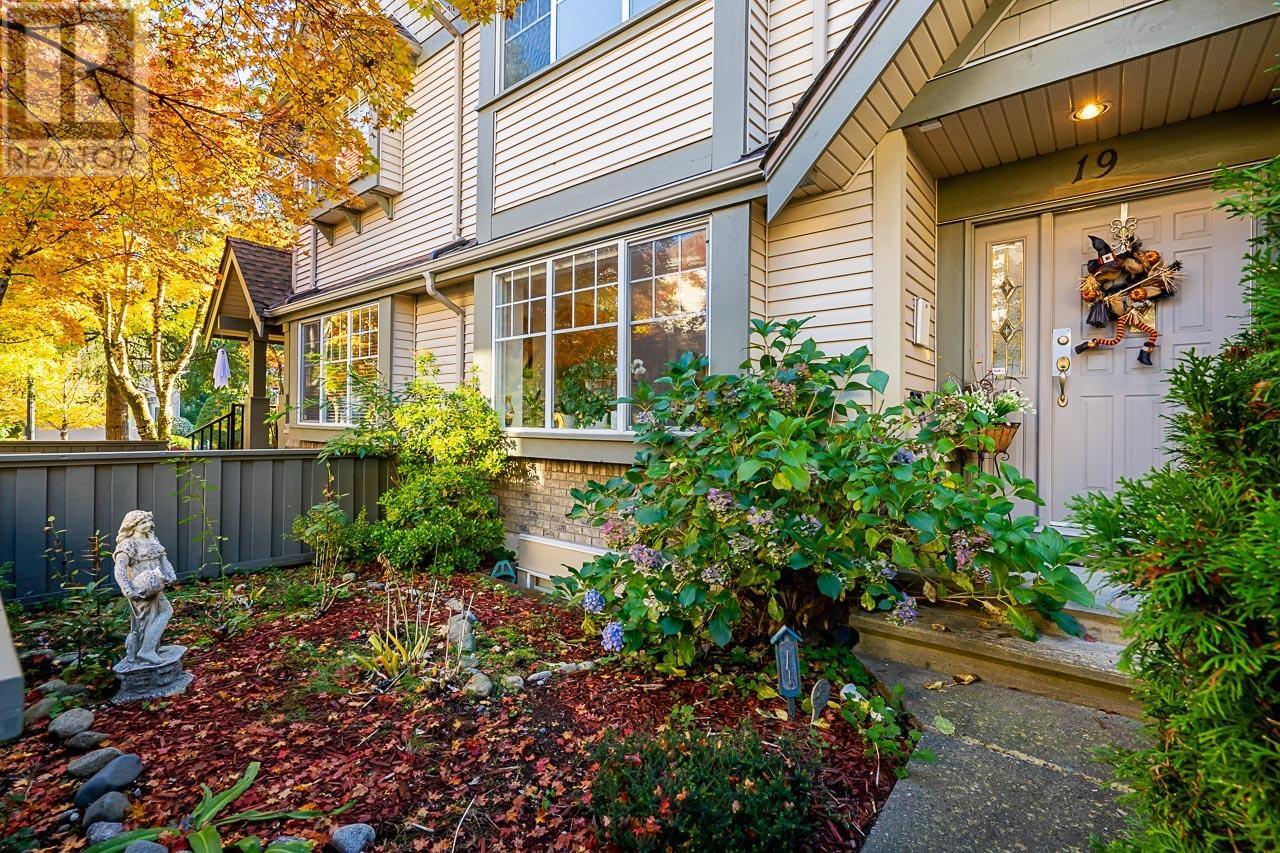 19 3300 Plateau Boulevard, Coquitlam, British Columbia  V3E 3L6 - Photo 5 - R2829524